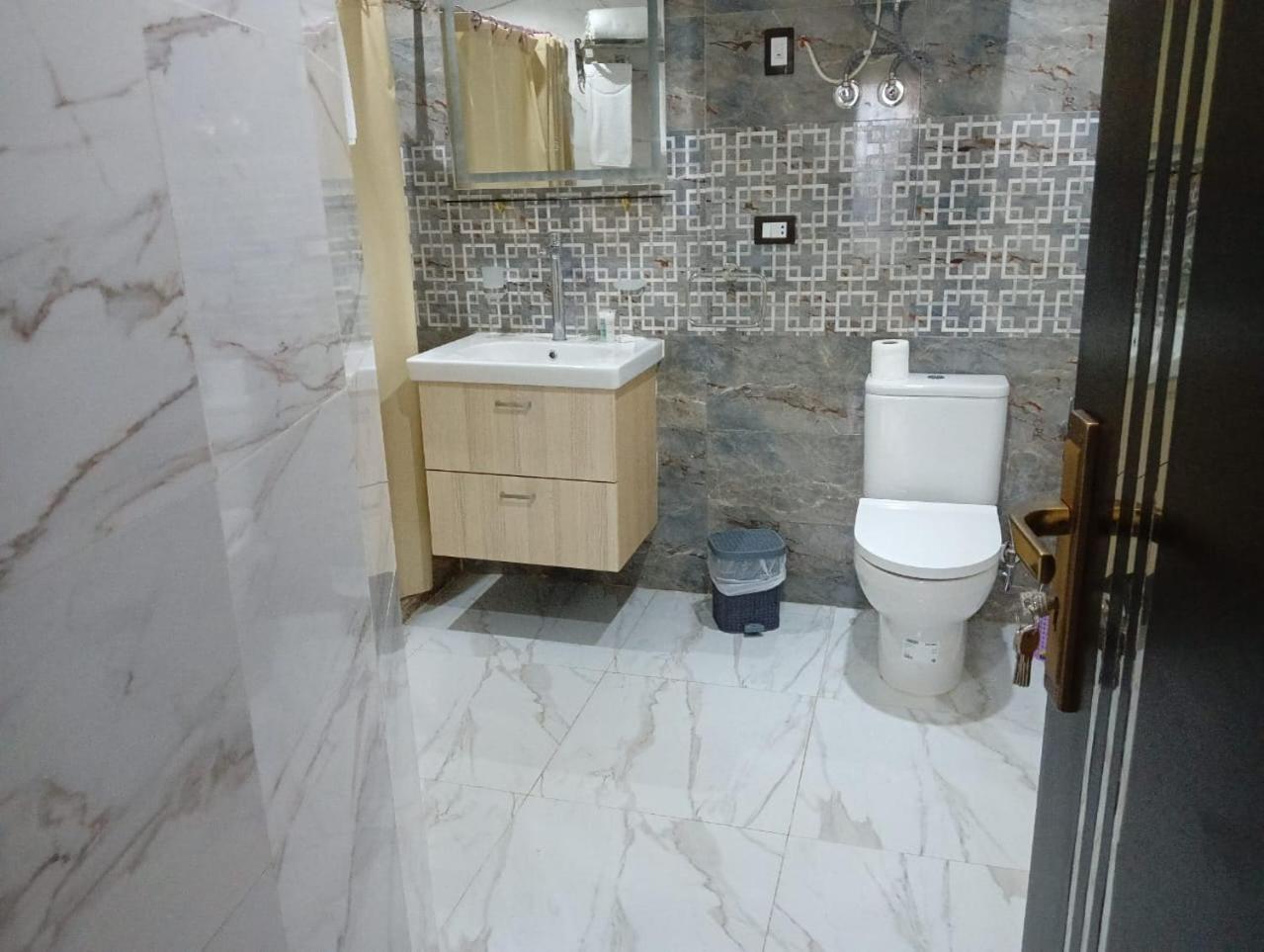אל עלמיין Porto Marina Apartments Powered By Amer-Group מראה חיצוני תמונה