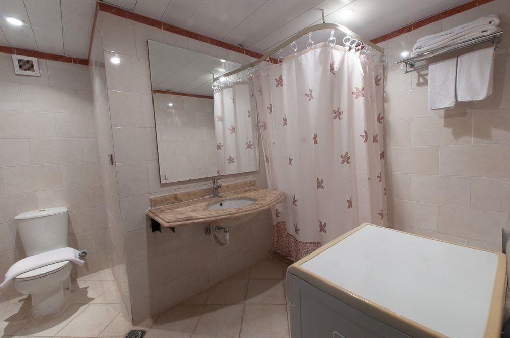 אל עלמיין Porto Marina Apartments Powered By Amer-Group מראה חיצוני תמונה