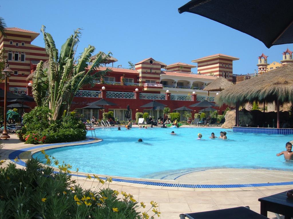 אל עלמיין Porto Marina Apartments Powered By Amer-Group מראה חיצוני תמונה