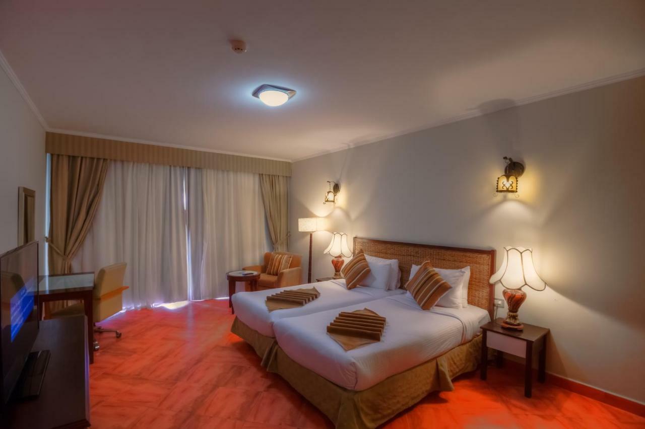 אל עלמיין Porto Marina Apartments Powered By Amer-Group מראה חיצוני תמונה